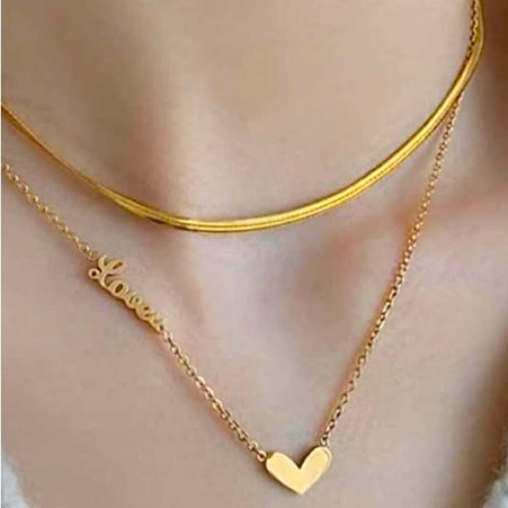 ☀️SUMMER CLEARANCE ITEM☀️ Gold Heart&Love Layered Necklace SetNWT